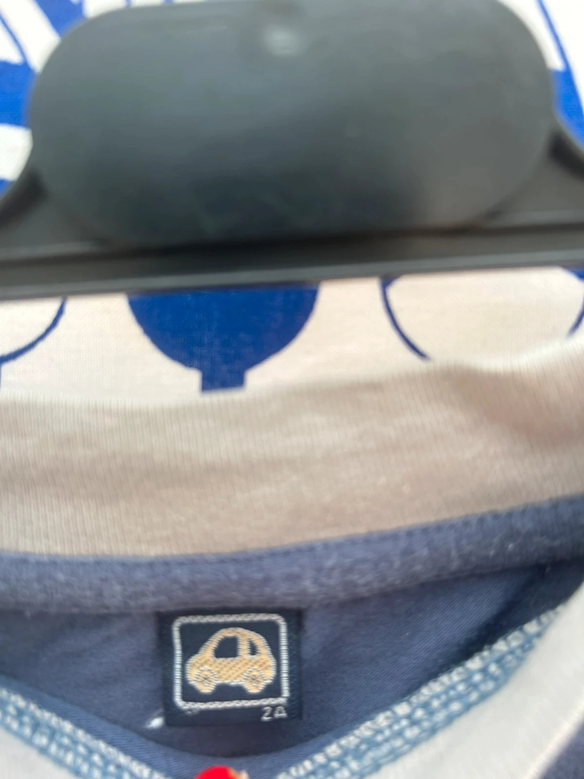 Camiseta de 2 años azul marino para niño en buen estado – photo 2
